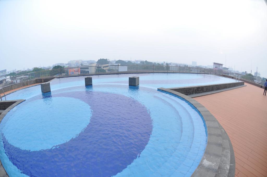 Beston Hotel Palembang Exterior photo